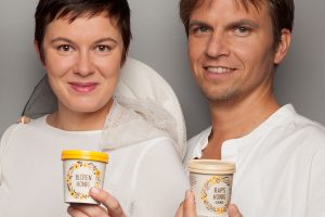 Farnell-Viktoria-Schmidt-and-Michael-Gelhaus-nearBees-founders-300x200.jpg