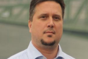 Zoltan-Varnai-Headshot-300x200.jpg